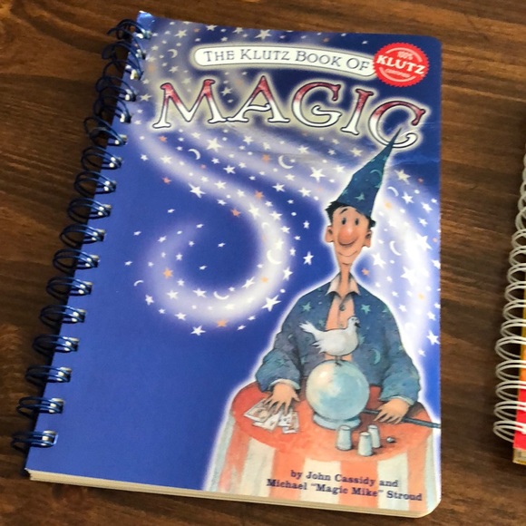 Magic book bundle! - Picture 5 of 6